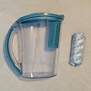 Brita Stream water pitcher and a replacement Brita Stream filter